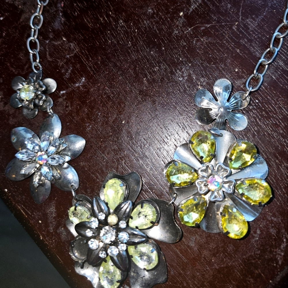 Floral Silver and Lime green  Necklace